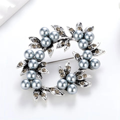 Fashion Elegant Imitation Pearl Graceful Brooches for Girls Stylish Classic Pins Jewelry for Women Ladies Accessories Hot Sale