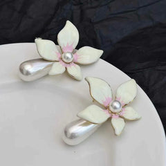 Ladies Hot Sale New Design Flower Imitation Pearl Medium Drop Earring Trendy Elegant Luxurious Wholesale Jewelry Accessories