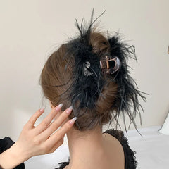 Fashion Elegant Solid Color Feather Hair Claw Clips for Girls Glitter Swan Hair Accessories for Women Ladies Chinese Supplier
