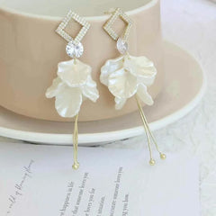 Fashion Tassel Sweet Trendy Drop Earrings for Girls Princess Style Designer Jewelry for Women Lady Accessories Chinese Supplier