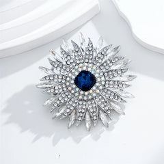 Fashion Glitter Rhinestone Sweet Brooches for Girls Sweet Elegant Luxury Pins Jewelry for Women Ladies Accessories Wholesale