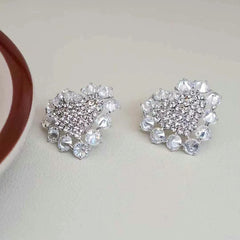 Glitter Luxury Heart Shaped Stud Earrings for Girls Sweet Cute Glamorous Jewellry for Women Ladies Accessories Femme Wholesale