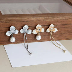 Fashion Sweet Imitation Pearl Glitter Flowers Stud Earrings for Girls Elegant Glitter Jewelry for Women Ladies Accessories Chic