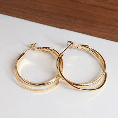 Fashion Luxury Simple Classic Hoop Earrings for Girls Trendy Stylish Charms Jewelry for Women Ladies Accessories Bijuterias