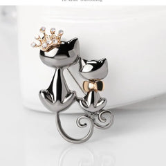 Fashion Simple Minimalistic Cats Puppy Sweet Brooches for Girls Glitter Lustrous Pins Jewelry for Women Ladies Accessories