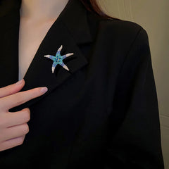 Fashion Star Sweet Glitter Rhinestone Brooches for Girls Elegant Trendy Glamorous Pins Jewelry for Women Ladies Accessories