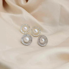 Classic Simple Minimalistic Imitation Pearl Sweet Stud Earrings for Girls Elegant Fashion Jewelry for Women Ladies Accessories