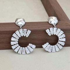 Simple Fashion Elegant Minimalistic Trendy Drop Earrings for Girls Sweet Elegant Stunning Jewelry Foe Women Ladies Accessories