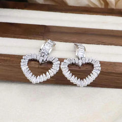 Fashion Sweet Heart Shapes Cute Stunning Fresh Drop Earrings for Girls Elegant Large Jewelry for Women Ladies Accessories
