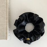 Fashion Simple Classic Solid Color PU Scrunchies for Girls Luxury Elegant Hair Ties for Women Ladies Hair Accessories in Stock