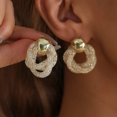 Fashion Golden VintageRetro Bold Classic Drop Earrings for Girls Sweet Elegant Dainty Jewelry for Women Ladies Accessories