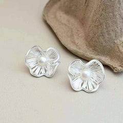 Simple Alphabet Minimalistic Imitation Pearl Stud Earrings for Girls Sweet Cute Elegant Jewellry for Women Ladies Accessories