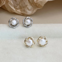 Simple Minimalistic Classic Imitation Pearl Stud Earrings for Girls Sweet Elegant Fine Jewelry for Women Ladies Accessories