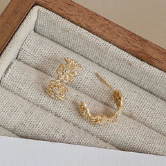 Fashion Sweet Glitter Classic Dainty Glamorous Hoop Earrings for Girls ELegant Charms Jewelry for Women Ladies Accessories