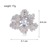 Fashion Flowers Floral Imitation Pearl Sweet Brooches for Girls Elegant Glitter Sparkle Pins Jewelry for Women Ladies Accessory