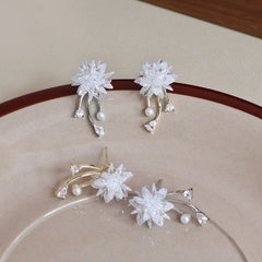 Sweet Fashion Flower Cute Floral Stud Earrings for Girls Luxury Glamorous Jewelry for Women Ladies Accessories Chinese Supplier