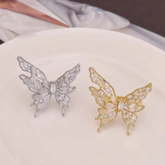 Girly Aesthetic Butterfly New Design Small Stud Earring Fashion Chic Glitter Sparking Bulk Jewelry Accessories for Women Causal