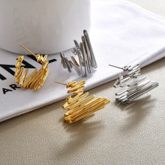 Fashion Gold Silver Plated Abstract Zigzag Line Hoop Earrings Women Irregular Geometric Textured Wavy Statement Ear Jewelry Bulk