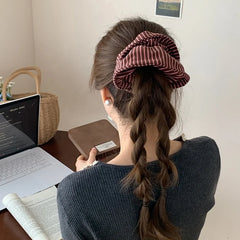 Fashion Trendy Simple Stripe Scrunchies for Girls Minimalistic Hair Ties for Women Ladies Hair Accessories Chinese Supplier