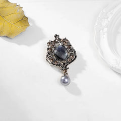 Fashion Luxury Glitter Sparing Glitter Brooches for Girls Vintage Retro Charms Dainty Pins Jewelry for Women Ladies Accessories