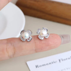 Simple Fashion Imitation Pearl Luxury Stud Earrings for Girls Elegant Classic Jewellry for Women Ladies Accessories Wholesale
