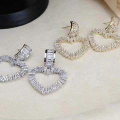 Fashion Sweet Heart Shapes Cute Stunning Fresh Drop Earrings for Girls Elegant Large Jewelry for Women Ladies Accessories