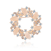 Fashion Sweet Elegant Glitter Rhinestone Brooches for Girls Luxury Leafs Pins Jewelry for Women Ladies Accessories Hot Sale