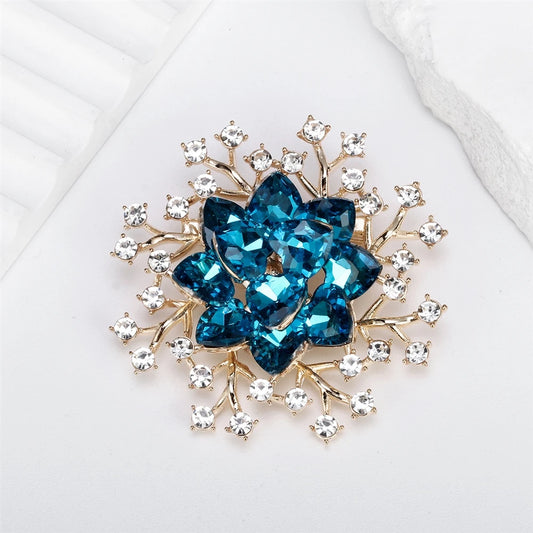 Fashion Glitter Rhinestone Sparkle Luxury Dainty Brooches for Girls Elegant Trendy Pins Jewelry for Women Ladies Accessories