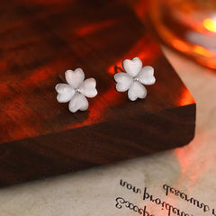 Ladies Flower Imitation Pearl Small Mini Stud Earring Fashion Chic Sparking Lightweight Jewelry Accessories for Women Daily Use