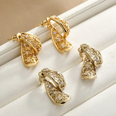 Front and Back Two-Way Stud Earrings French Style Exquisite Glitter Hollow Lace Pattern Earrings Fashion Elegant Retro Luxury
