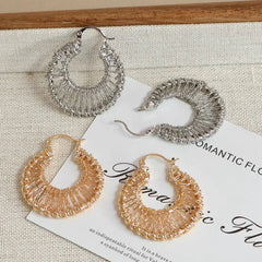 Fashion Simple Minimalistic Classic Hoop Earrings Trendy Stylish Jewelry for Women Ladies Accessories Chinese Supplier Chic