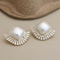 Ladies Irregular Shape Creative Design Small Stud Earring Fashion Elegant Graceful Lightweight Bulk Jewelry Accessory for Daily