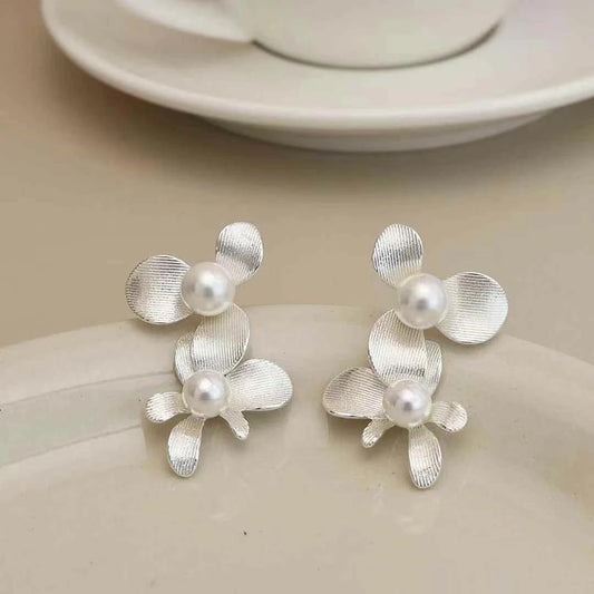 Female Bow Flower New Design Imitation Pearl Small Drop Earring Elegant Glamorous Luxurious Bulk Jewelry Accessories for Holiday
