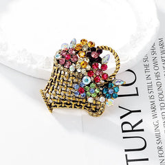 Fashion Flowers Sweet Glitter Rhinestone Sparking Brooches for Girls Stylish Pins Jewelry for Women Ladies Accessories Hot Sale
