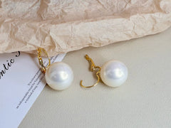 Fashion Sweet Fruit Cherry Elegant Stud Earrings for Girls Chic Trendy Stylish Glitter Jewelry for Women Ladies Accessories