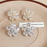 Fashion Elegant Luxury Flowers Glitter Stud Earrings for Girls Glamorous Bowknot Rhinestone Jewelry for Women Ladies Accessories