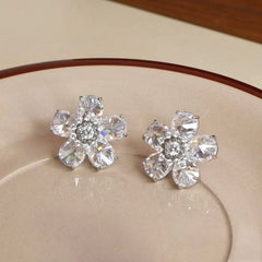 Glitter Sparkle Luxury Glamorous Stud Earrings for Girls Sweet Elegant Art Deco Jewelry for Women Ladies Accessories Wholesale