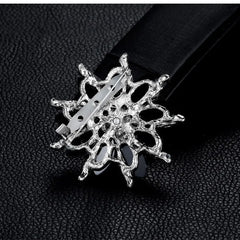 Fashion Glitter Rhinestone Sparking Brooches for Girls Elegant Sweet Pins Jewelry for Women Ladies Accessories Wholesale Sweet