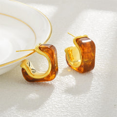 Retro Elegant Geometric Earrings Amber Resin Unique C-shaped Design Earrings Fashionable Luxury High-end Ear Accessories Women