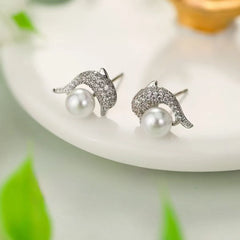 Female New Design Imitation Pearl Small Mini Stud Earring Fashion Glitter Sparking Simple Bulk Jewelry Accessories for Causal