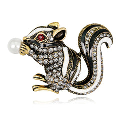 Fashion New Design Sweet Animals Squirrel Brooches for Girls Stylish Trendy Pins Jewelry for Women Ladies Accessories Wholesale