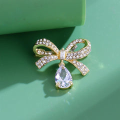 Fashion Bowknot Classic Elegant Rhinestone Glitter Brooches for Girls Stylish Simple Pins Jewelry for Women Ladies Accessories