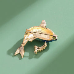 Fashion Sweet Fish Trendy Animals Brooches for Girls Elegant Pins Jewelry for Women Ladies Accessories Chinese Supplier Chic