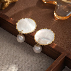 Female White Freshwater Pearl S925 Silver Shell Drop Earring Fashion Simple Low MOQ Factory Price Jewelry for Women Daily Use