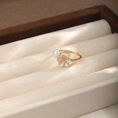 Fashion Freshwater Pearl 18K Gold Plated Copper Rings for Girls Flower Jewelry for Women Ladies Wholesale China Manufacturer