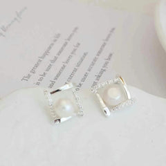 Simple Chic Imitation Pearl Elegant Stud Earrings for Girls Sweet Trendy Jewellry for Women Ladies Accessories Wholesale
