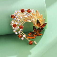 Fashion Glitter Sparking Rhinestone Elegant Brooches for Girls Stylish Glamorous Jewelry Pins for Women Ladies Accessories