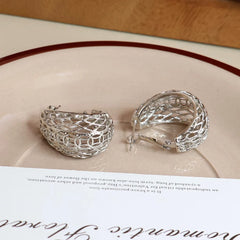 Fashion Heart Shaped Designer Minimalistic Classic Simple Hoop Earrings for Girls Elegant Jewelry for Women Ladies Accessories