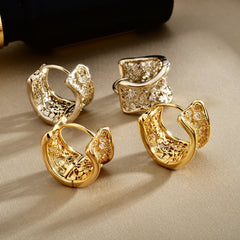 European and American Style Ear Buckle Copper Gold-plated Hollowed-out Zircon Hoop Earrings Light Luxury Retro Design Earrings