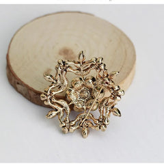 Fashion Glitter Rhinestone Elegant Sweet Brooches for Girls Stylish Pins Jewelry for Women Ladies Accessories New Design Chic
